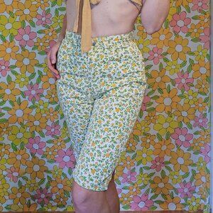 Misses Wrangler Floral Denim Bermudas W:12 H:18 R:12 IN:13